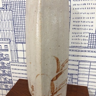 花瓶(陶器) 箱型