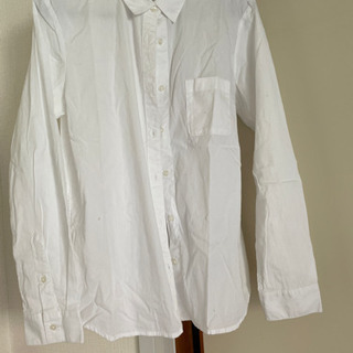 ⚠️お取引決定⚠️レディース　シンプルな綿の白シャツ