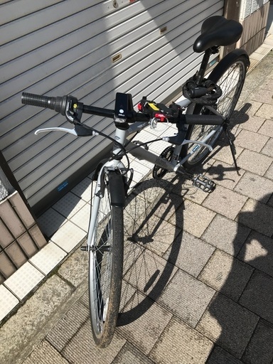 売り切れ受付終了momentumロードバイク700X25C 2X9 18段変速カスタム車