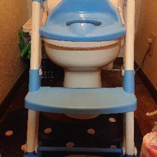 お子様用のトイレにつける補助便座 ブルー トイトレ 子供用便座