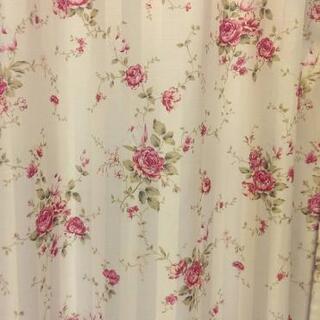 【ネット決済】花柄カーテン　バラ　2枚組　ピンク　約90×110　2枚
