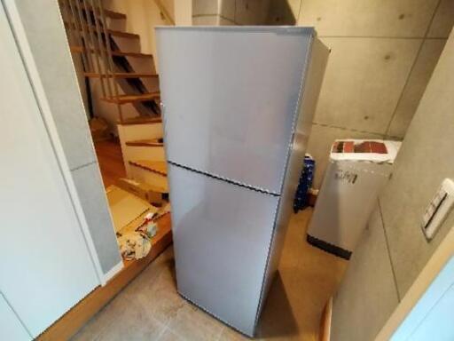 【美品】SHARP シャープ 2ドア 冷凍冷蔵庫 ２２５L SJ-D23C-S 201８年製