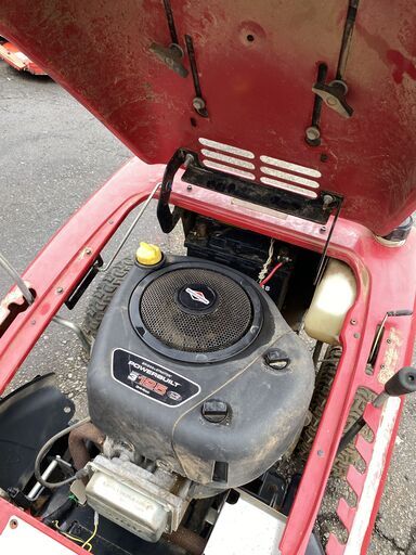 昨年まで使ってて今年になってエンジンかからずジャンク 乗用芝刈り機