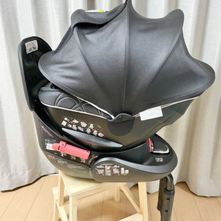 エールベベ⭐️【最高位】クルット4s グランス　チャイルドシートプラチナブラック エールベベ⭐️【最高位】クルット4s グランス チャイルドシート