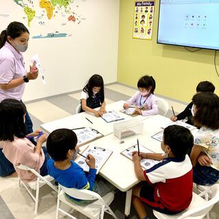 小学生対象の英語教室の先生募集