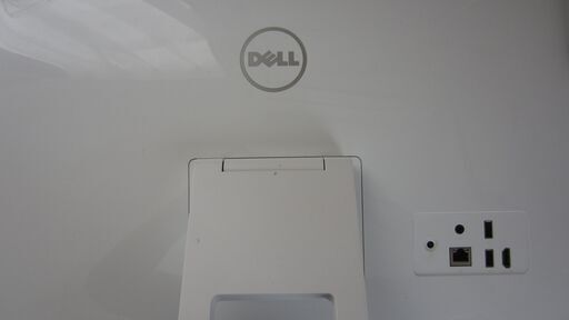 第7世代i3搭載21.5型FHD IPS液晶一体型PC DELL Inspiron 22