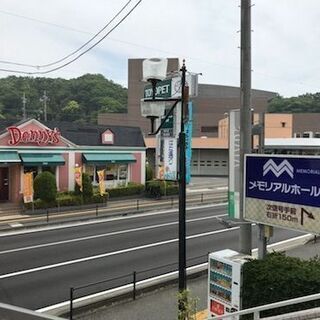 青空市でタロット占い、採れたて野菜、フリマ、唐揚げキッチンカー