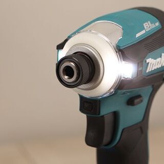 未使用 makita マキタ 18V 6.0Ah インパクトドライバー TD172DRGX 青 
