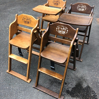【ネット決済】補助テーブル付き子供用の折り畳み椅子4脚