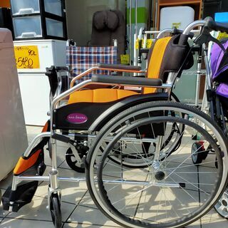 KADOKURA 車いす 車椅子☆自走式☆オレンジ ☆配達可能 買取帝国 朝霞店