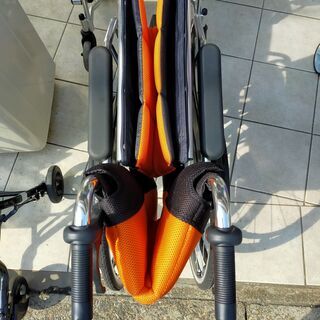 KADOKURA 車いす 車椅子☆自走式☆オレンジ ☆配達可能 買取帝国 朝霞店