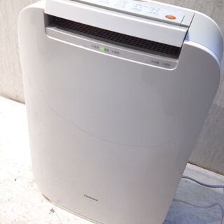 希少 TOSHIBA 除湿機 RAD-DP70X ホワイト 東芝、ecoモードを搭載したデシカント方式の除湿乾燥機 - 価格.com