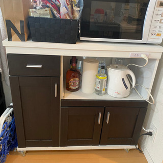 【ネット決済】キッチンカウンター レンジ台　食器棚