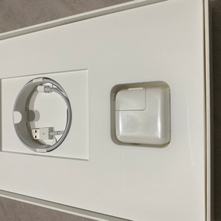 Apple iPad 9.7 第5世代 32GB ゴールド Wi-FiモデルSIMフリー 箱付 ソフト