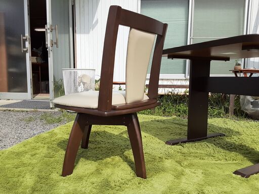 ニトリ 天然木 ダイニングテーブルセット 1人用 回転イス付き Dj 0053 2f Ken 鬼無のテーブル ダイニングテーブル の中古あげます 譲ります ジモティーで不用品の処分