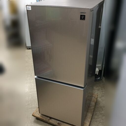 J553 6か月保証付き！ SHARP シャープ ノンフロン冷凍冷蔵庫 SJ-GD14C-C 137L ガラストップ メタリックベージュ 2017年製 クリーニング 動作確認済