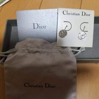 Christian Diorのピアス　かわいいピアス