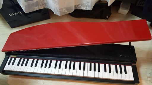 KORG MICROPIANO マイクロピアノ ミニ鍵盤61鍵 レッド 61曲のデモソング内蔵 自動演奏可能　20年製造