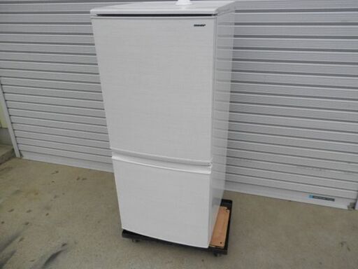 シャープ SHARP　SJ-D14D-W ２ドア 冷凍冷蔵庫 ２０１８年 美品 無料配送（つくば市から２０キロまで）