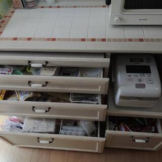 【取引者決定済】ユーアイ  サイリーン 食器棚 
