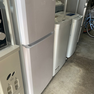 【美品　ハイアール】2ドア 冷凍冷蔵庫 121L JR-N121A 2017年 耐熱性能天板 冷蔵庫内強化ガラストレイ フリーケース ワンルーム 