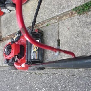 その他 アメリカ製芝刈り機サイド排出！140Cc