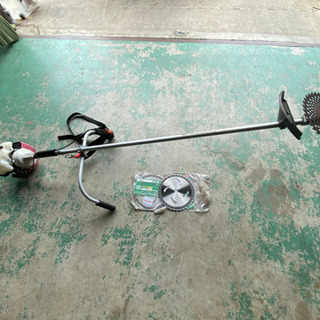 草刈り機　綺麗です。