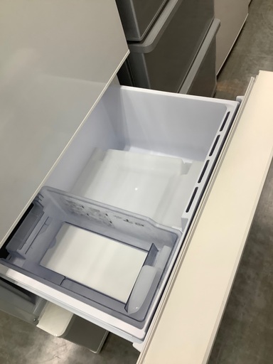 AQUA 3ドア冷蔵庫 AQR-SV24H ファン式 2018年製 238L