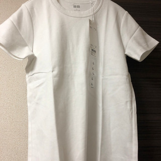 クルーネックTシャツ