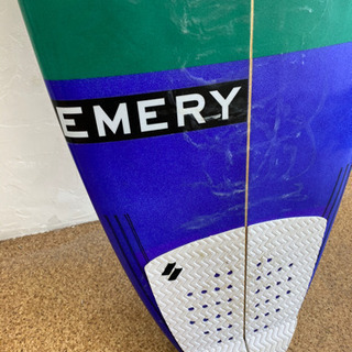 EMERYサーフボード5.9 凹み有　リペアなし