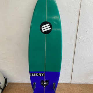 EMERYサーフボード5.9 凹み有　リペアなし