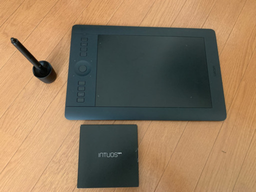 周辺機器 WACOM Intuos Pro Pen Tablet PTH-651