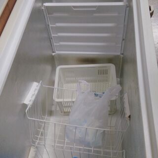 キッチン家電 業務用冷凍庫売ります！
