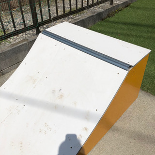 引き取り限定　スケボークォーターランプ2個セット