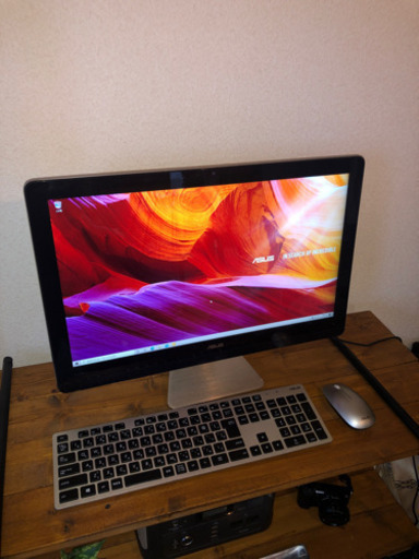 ASUS/液晶一体型/21.5型フルHD/SSD256GB/メモリ8GB ASUS 液晶一体型デスクトップパソコン ASUS/液晶一体型/21.5型フルHD