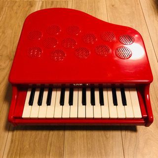 カワイ　ミニピアノ　おもちゃ　赤
