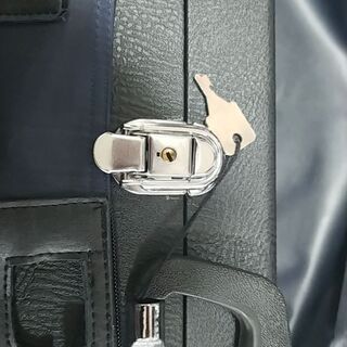 津軽三味線　紫檀　三つ折れ　再生皮(黒)