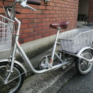 三輪車　コンパクトタイプ