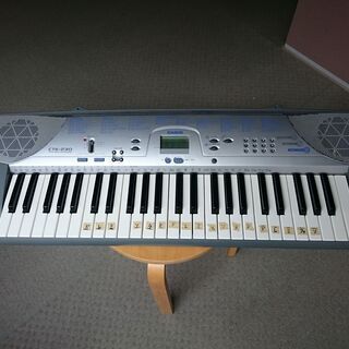 電子ピアノ　CASIO　CTK-230（使用品）