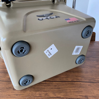 ORCA オルカ クーラーボックス 20QT ホワイト 41bfMC-FN9L._UF1000,1000_QL80_.jpg