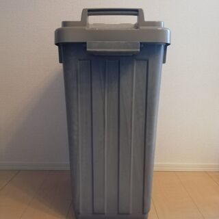 【ネット決済・配送可】大きめのゴミ箱