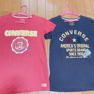 半袖 コンバース　converse のロゴ入りTシャツ　二枚セット