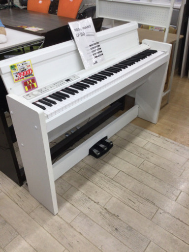 5/16 【他にも電子ピアノを入荷!!】定価68,000円が→39,900円＋税 KORG 88鍵盤 電子ピアノ 2014年製 LP-380 高音質 電動キーボード