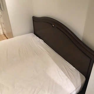 シモンズ クイーンサイズベッド