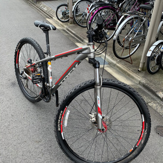 TREK スポーツ自転車