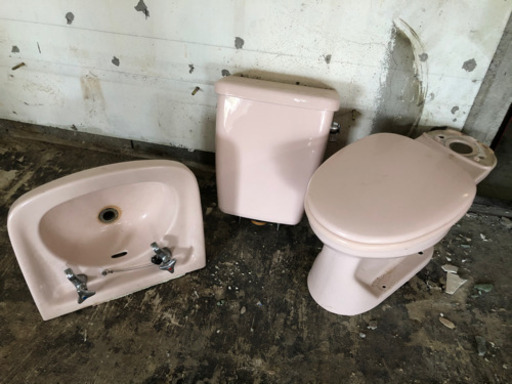 ♪お取引中♪ 値下げしました♪ トイレ便器(便座セット)・タンク\u0026手洗い　ピンク♫