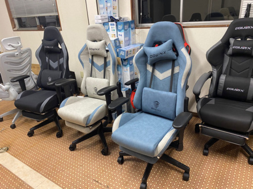 現地確認可能　全国発送可能　ゲーミングチェア　椅子　新品　11000-15000円