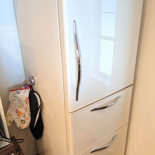 【R-S27AMV-C】 日立 3ドア冷凍冷蔵庫 265Ｌ シル...