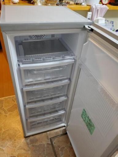 2枚で送料無料 三菱冷凍庫 MF-U12B | www.birbapet.it