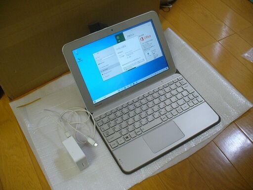 ㋾安心の東芝製バッテリー残時間8時間超 実測重量546g Webカメラ前背面内蔵 Windows 10 / Office 2016 Professional インストール済（ライセンス認証済） 10.1インチ タブレットPC㋾
